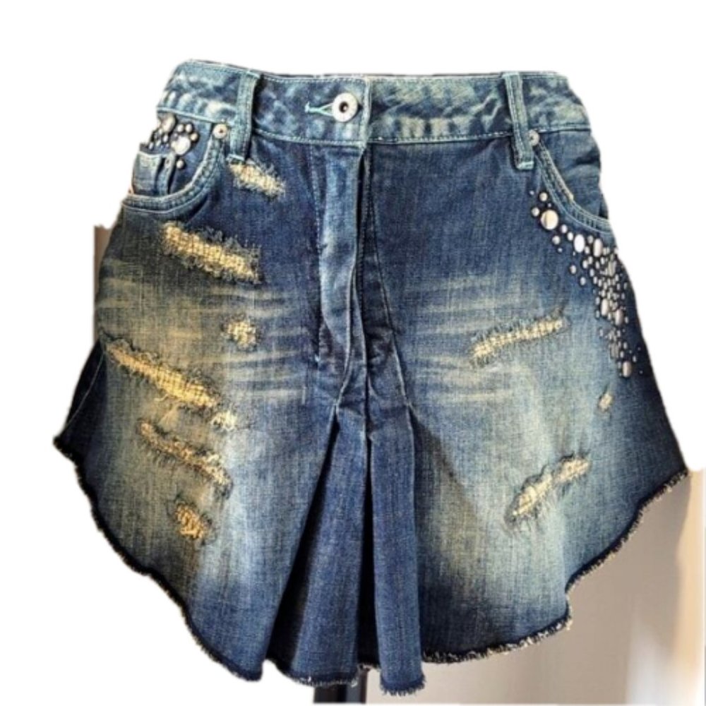 Parasuco Distressed Studded Jeans Mini Skirt sz. 6 NWT